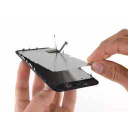 Замена щитка экрана iPhone 7 LCD